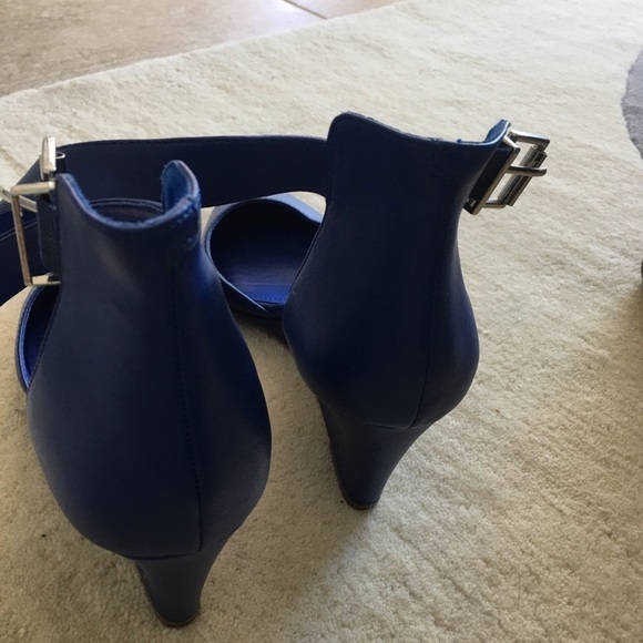 BCBG generation shoe - Picture 3 of 5